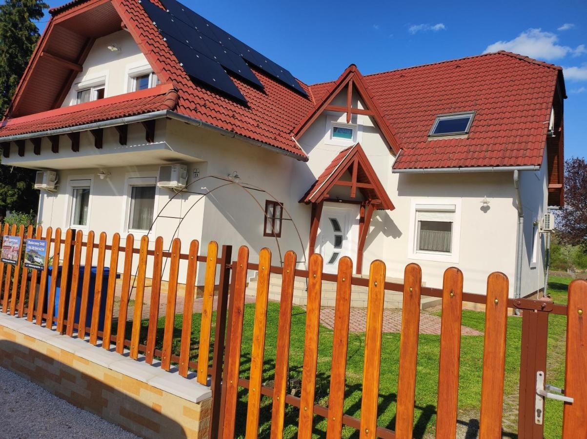 בדקסוניטומאי Badacsony Apartmanhaz מראה חיצוני תמונה