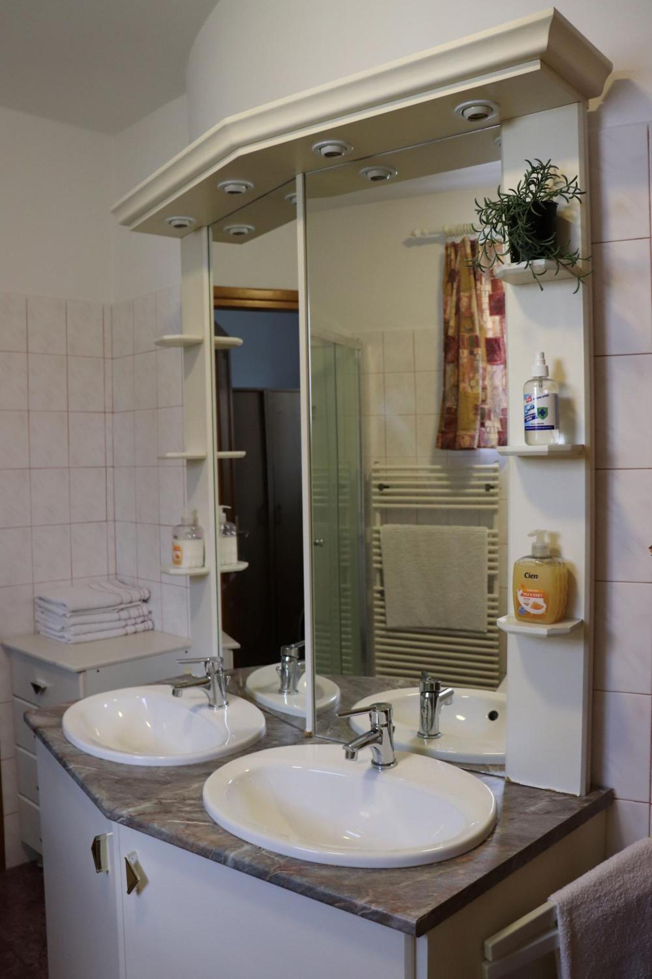 בדקסוניטומאי Badacsony Apartmanhaz מראה חיצוני תמונה
